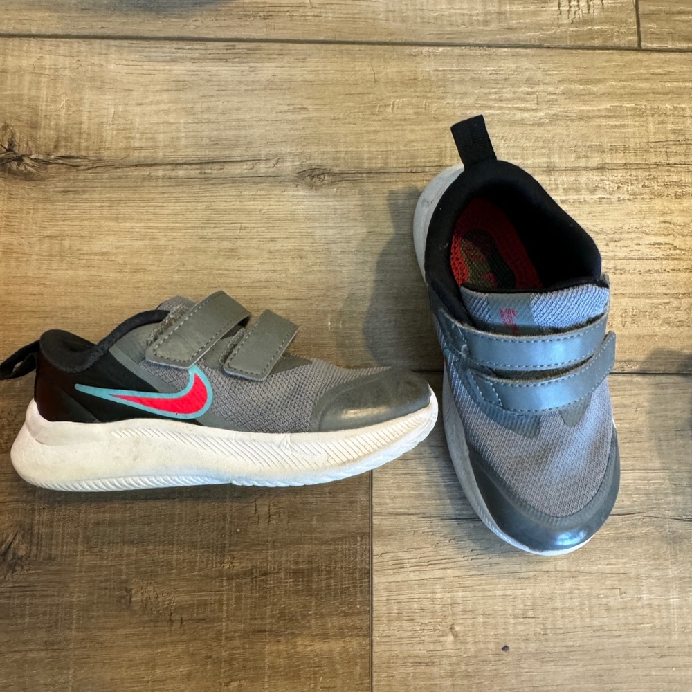 Toddler Boys 9c shoes